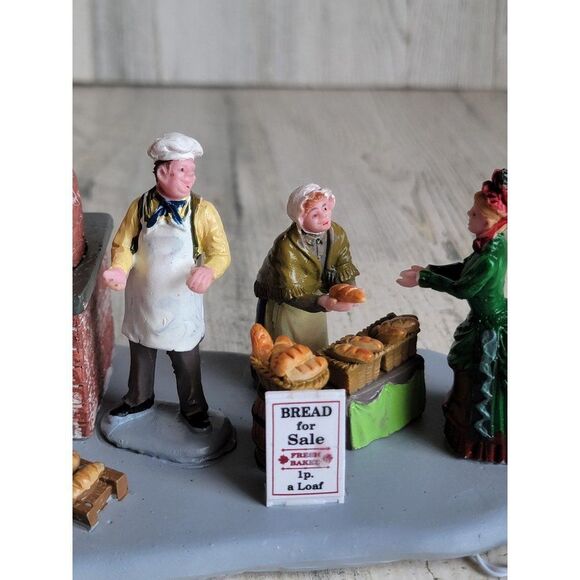 Lemax Bread bakers light up Village accessory Xmas - Picture 3 of 8